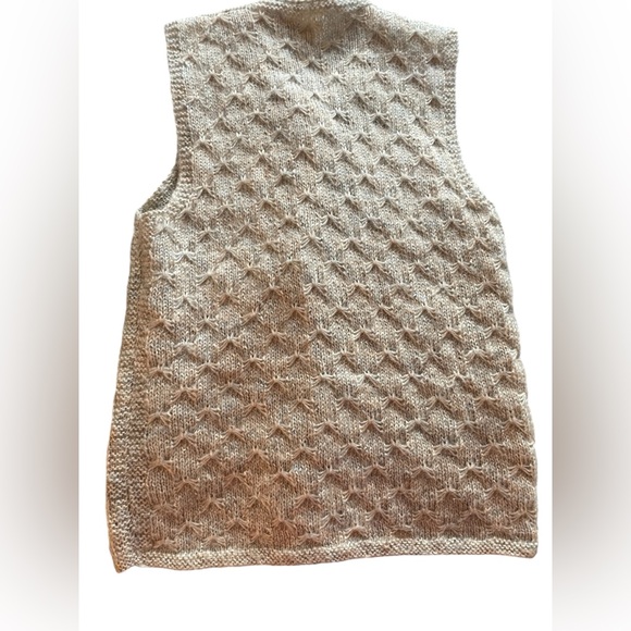 Vintage 90s wool blend hand knit large weave knit sweater vest, GUC, S - Picture 2 of 8